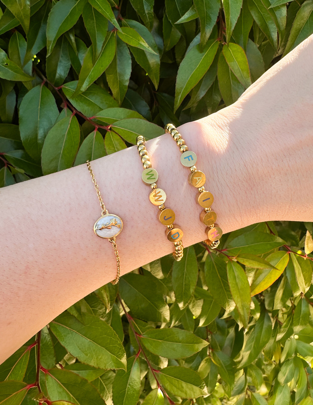 Gold WWJD Letter Bracelet - Riot Co.