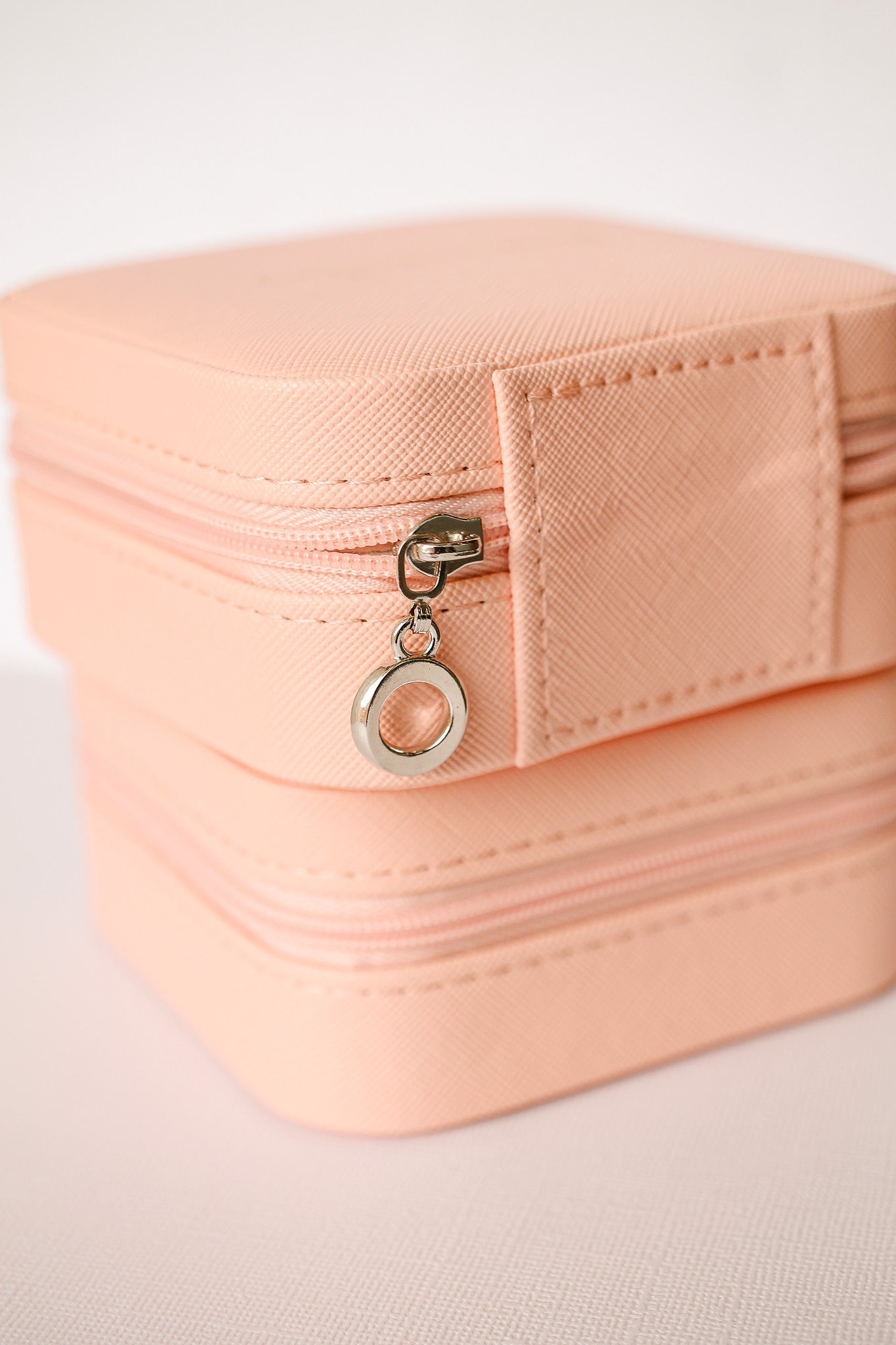 Jewelry Travel Case in Peach