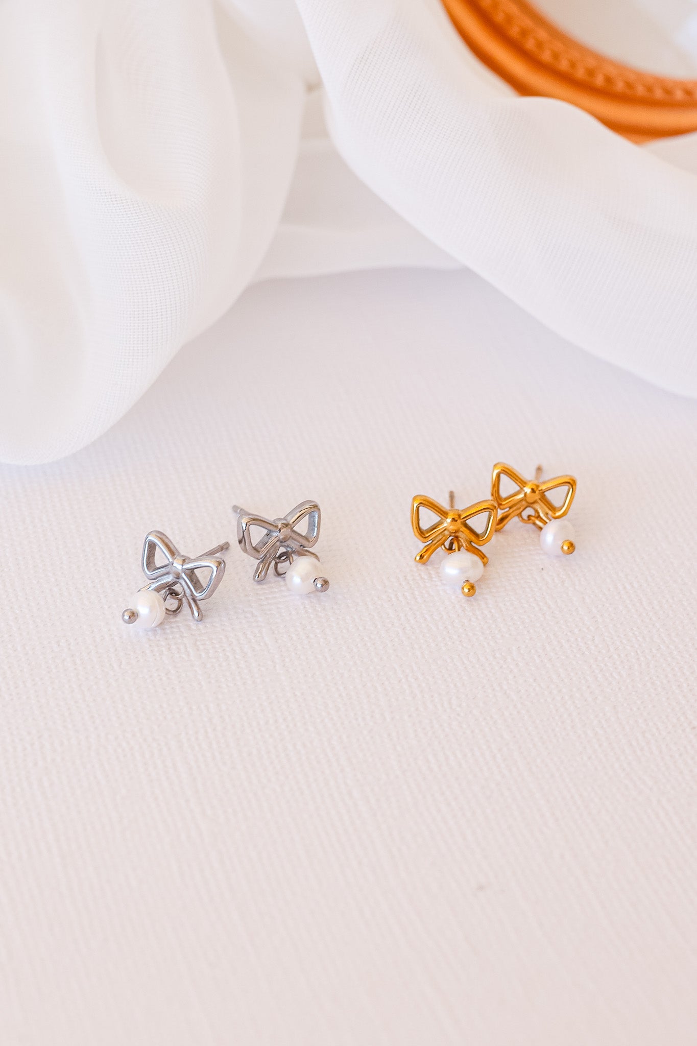 Jane Bow Earring - Riot Co.