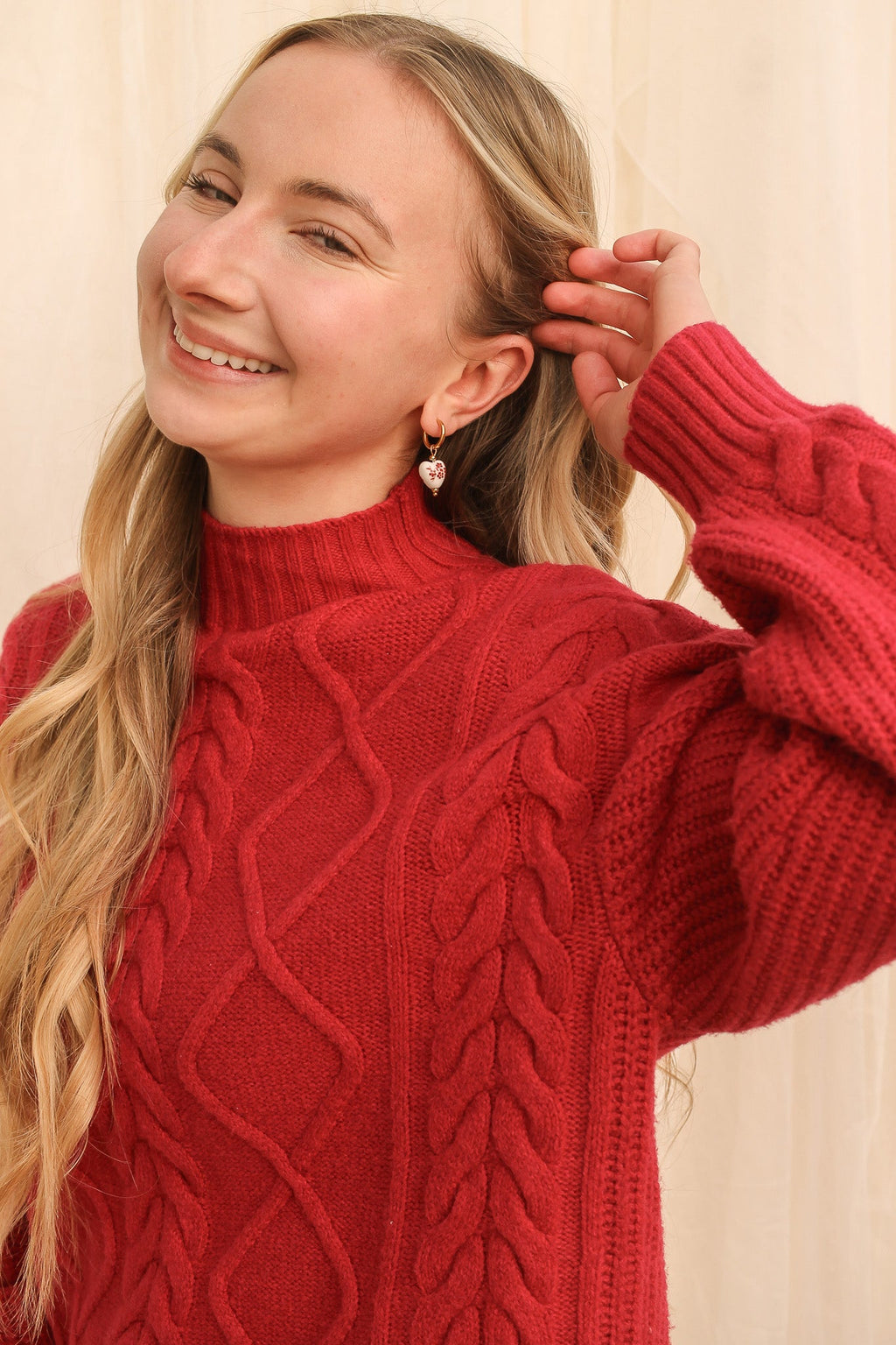 Bella Hoop in Red